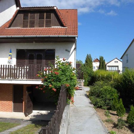 Holiday home Balatonalmadi/Balaton 17936 Lucernas Kültér fotó