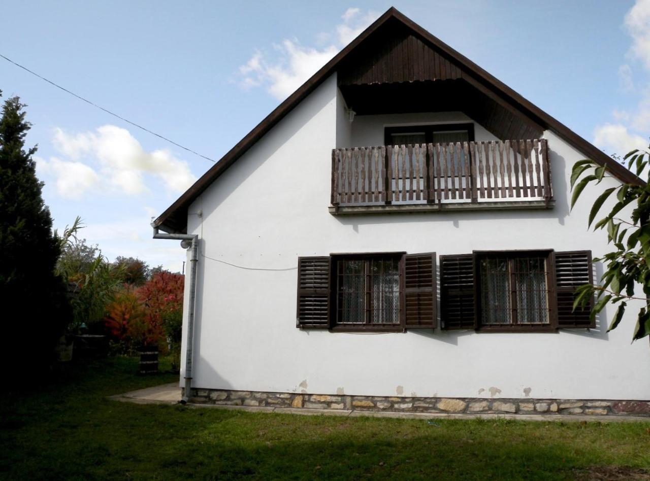 Holiday home Balatonalmadi/Balaton 17936 Lucernas Kültér fotó
